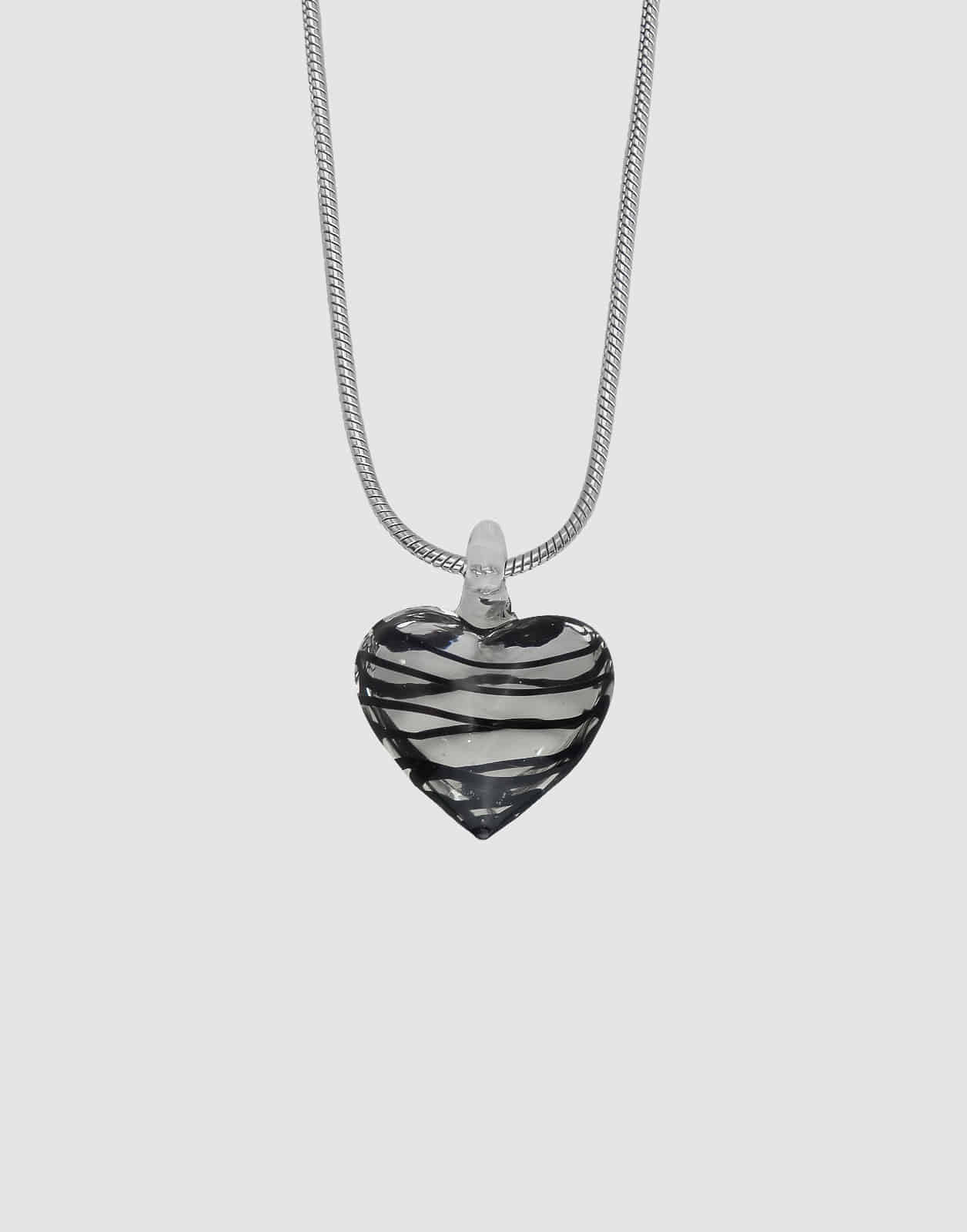 BLACK CANDY HEART SS NECKLACE